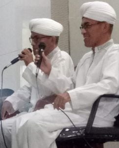Ustadz Kembar 